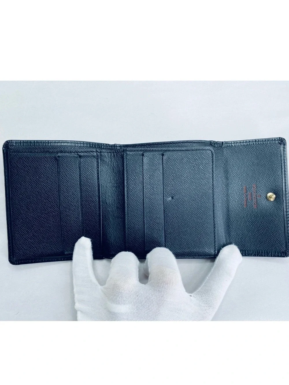 Louis Vuitton classic louis